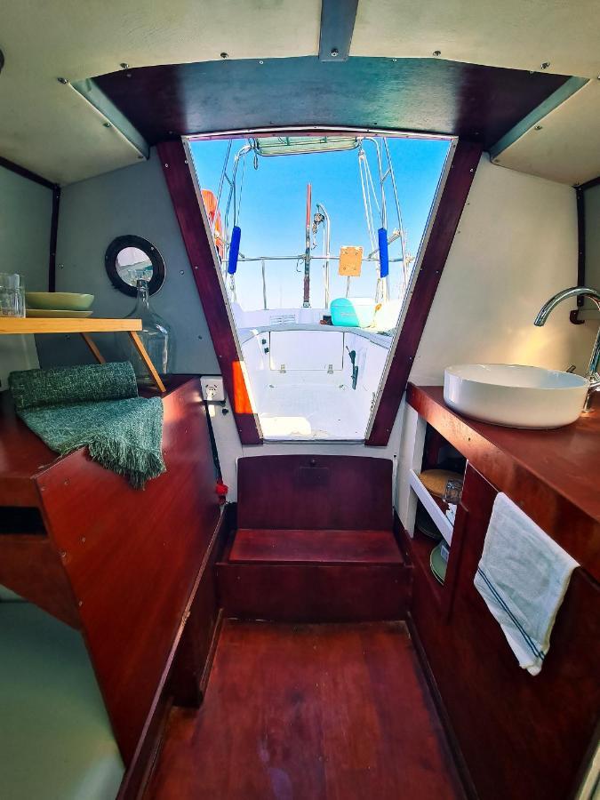 Sirius - Boat House 호텔 오양 외부 사진