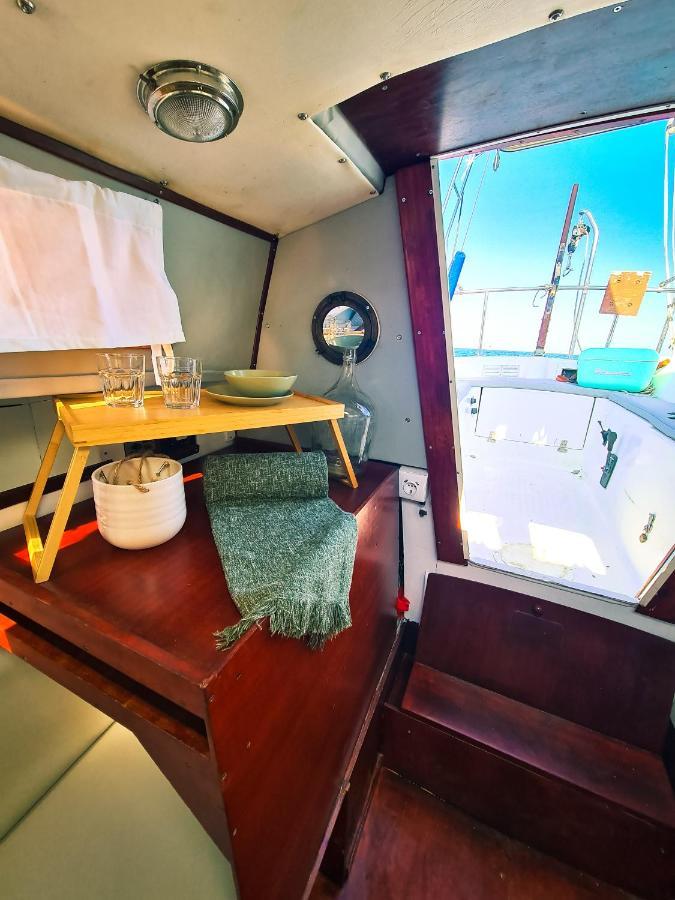 Sirius - Boat House 호텔 오양 외부 사진