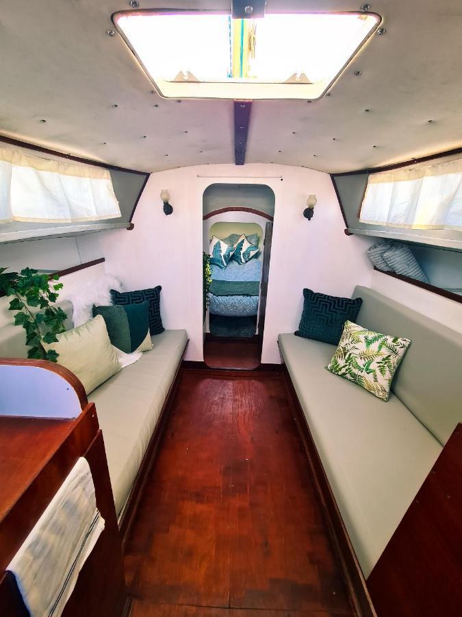 Sirius - Boat House 호텔 오양 외부 사진